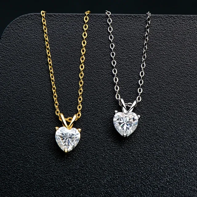 1Ct 6.5mm Heart Moissanite Diamond Pendant Necklace