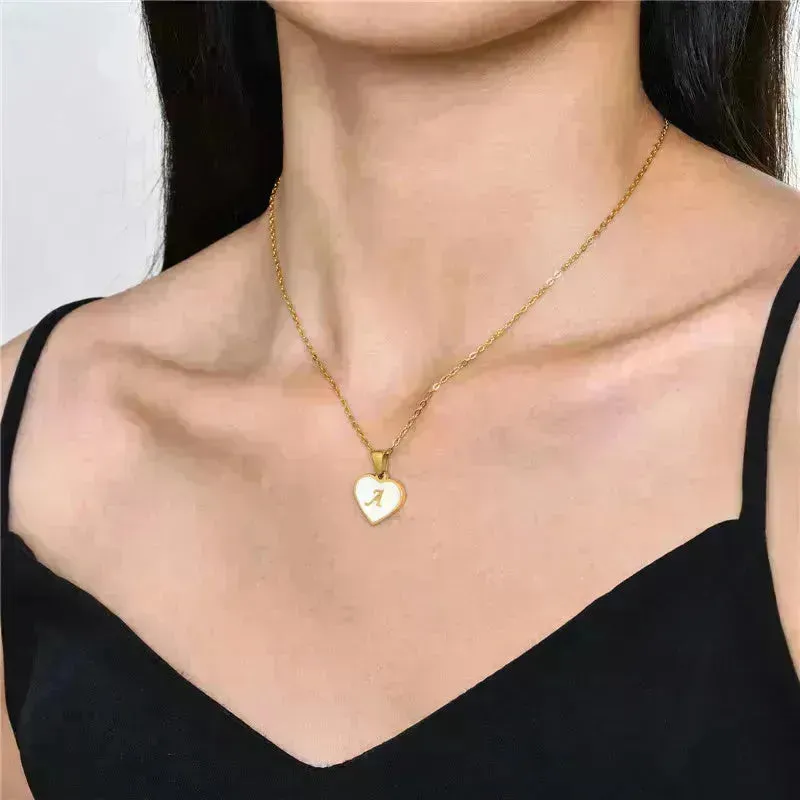 26 Letter Heart-shaped Necklace White Shell Love Clavicle Chain Fashion Personalized Necklace For Women Jewelry Valentine's Day