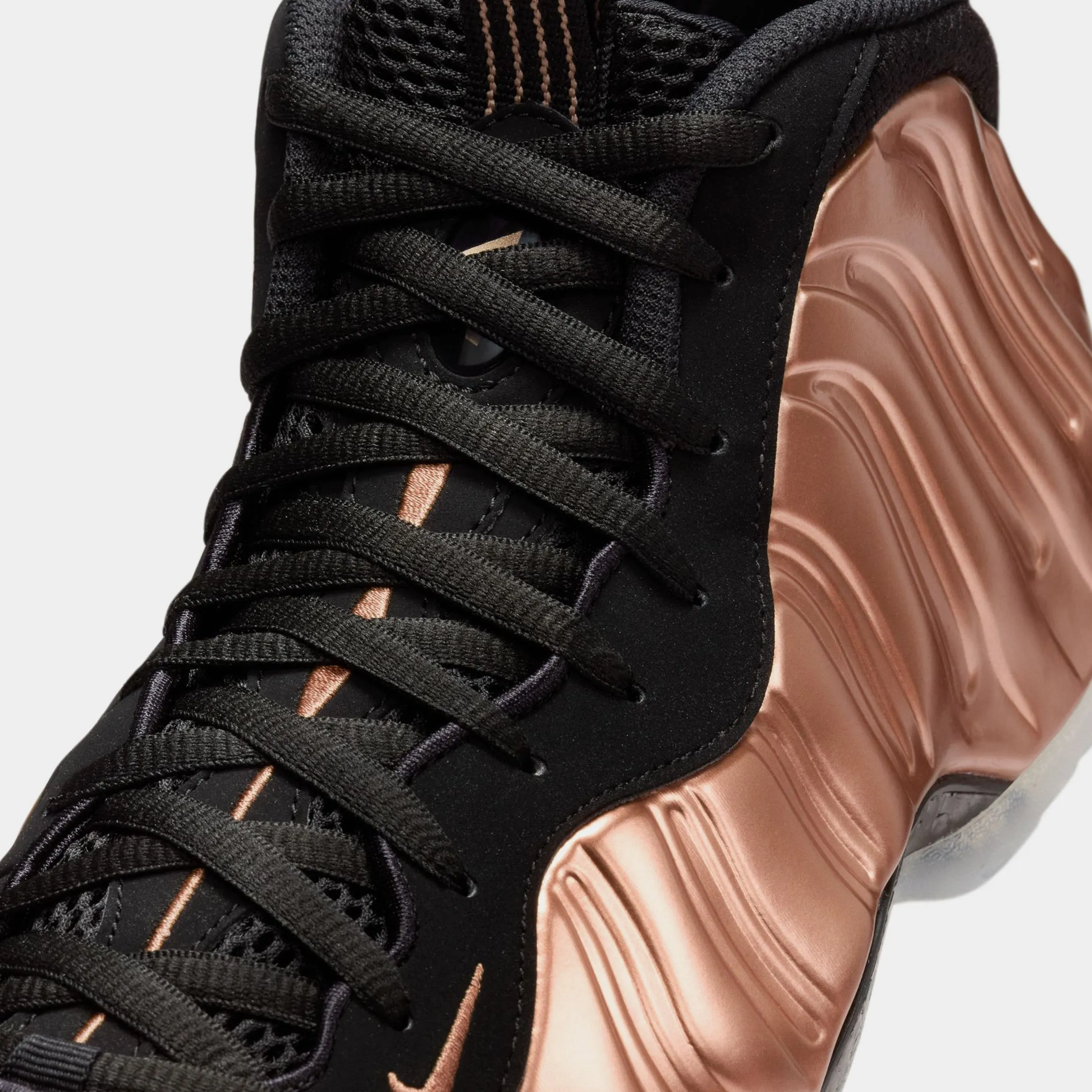 Air Foamposite One Mens Basketball Shoes (Black/Metallic Copper/Off Noir)