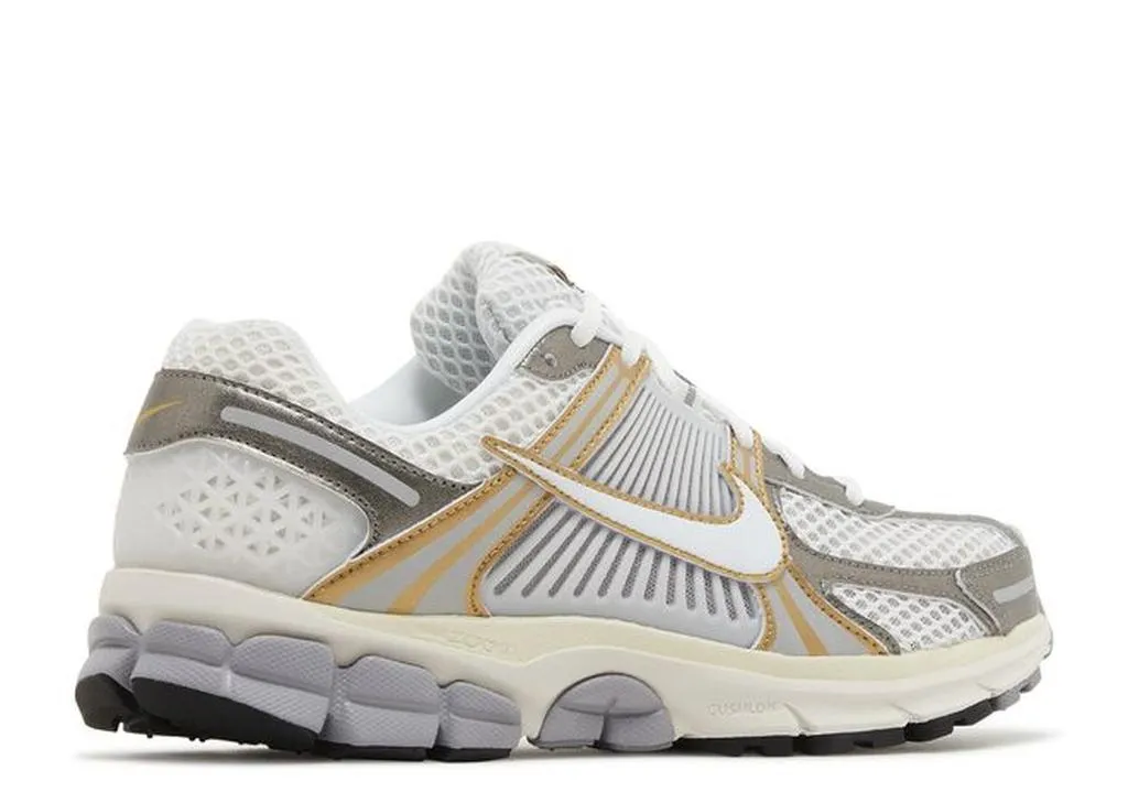 NIKE AIR ZOOM VOMERO 5 'METALLIC PEWTER GOLD' - HJ7247-099