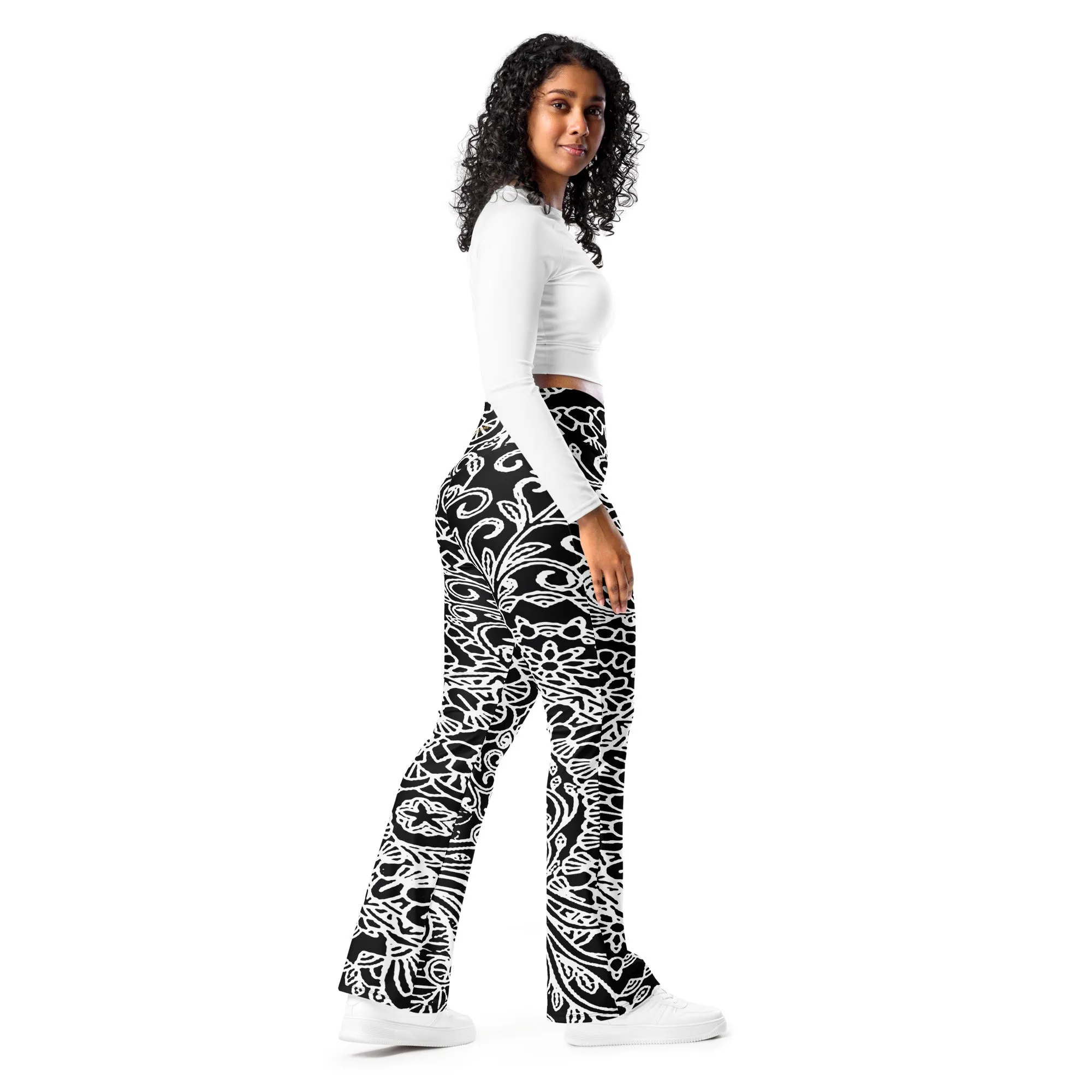 Paisley Design Flare leggings lioness-love