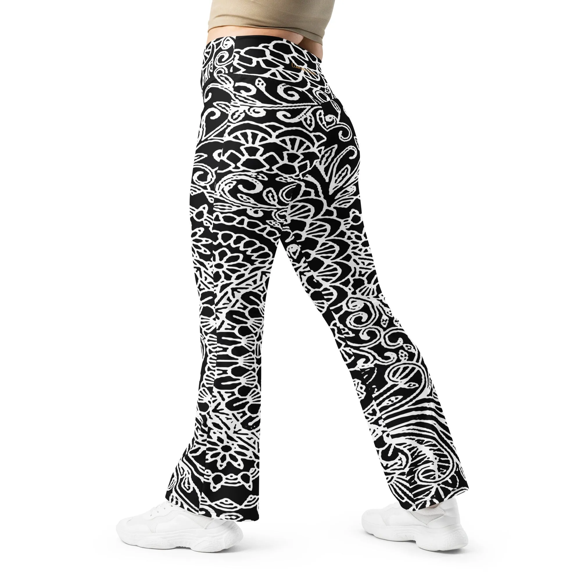 Paisley Design Flare leggings lioness-love