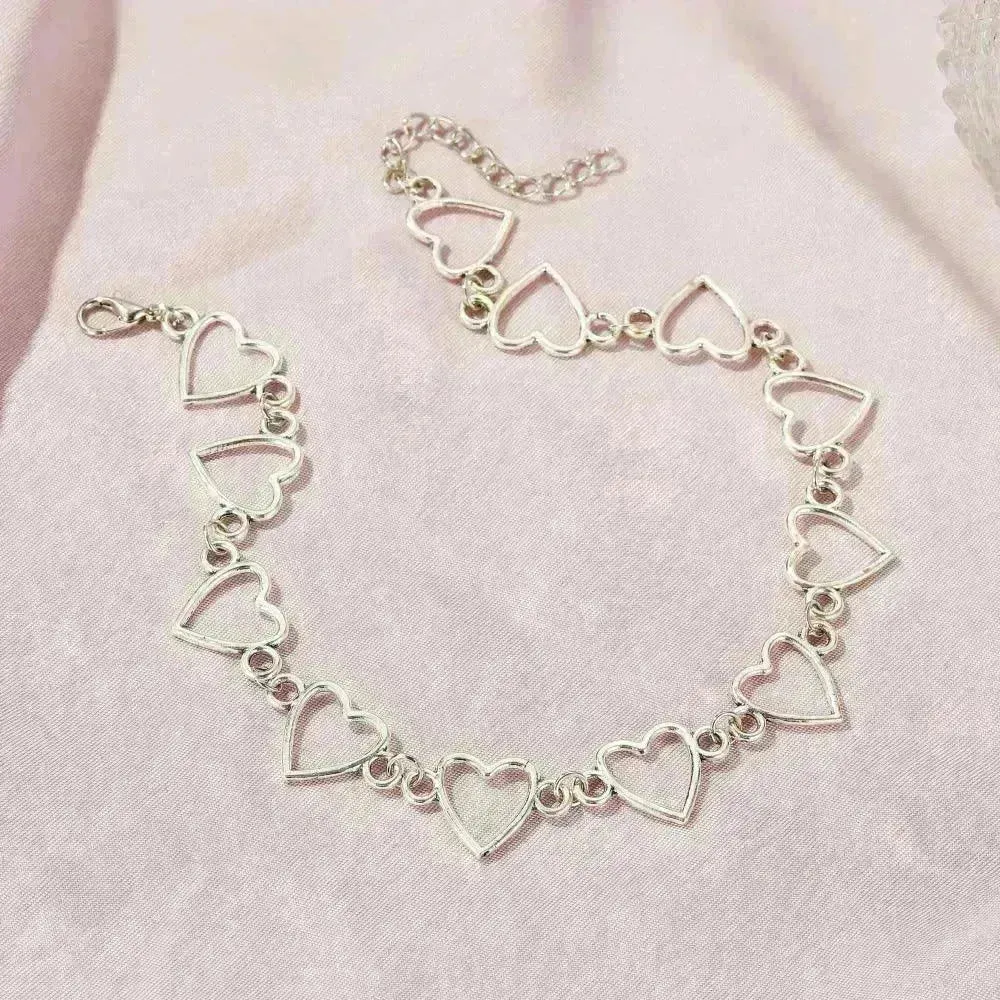 Simple Hollow Heart Temperament Peach Heart Clavicle Chain Necklace for Women