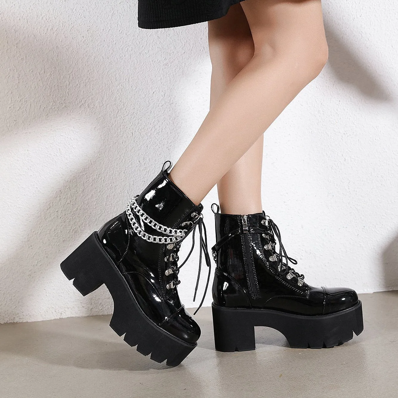 Thick-soled Patent Leather Chain Elements Lace-up Padded Boots