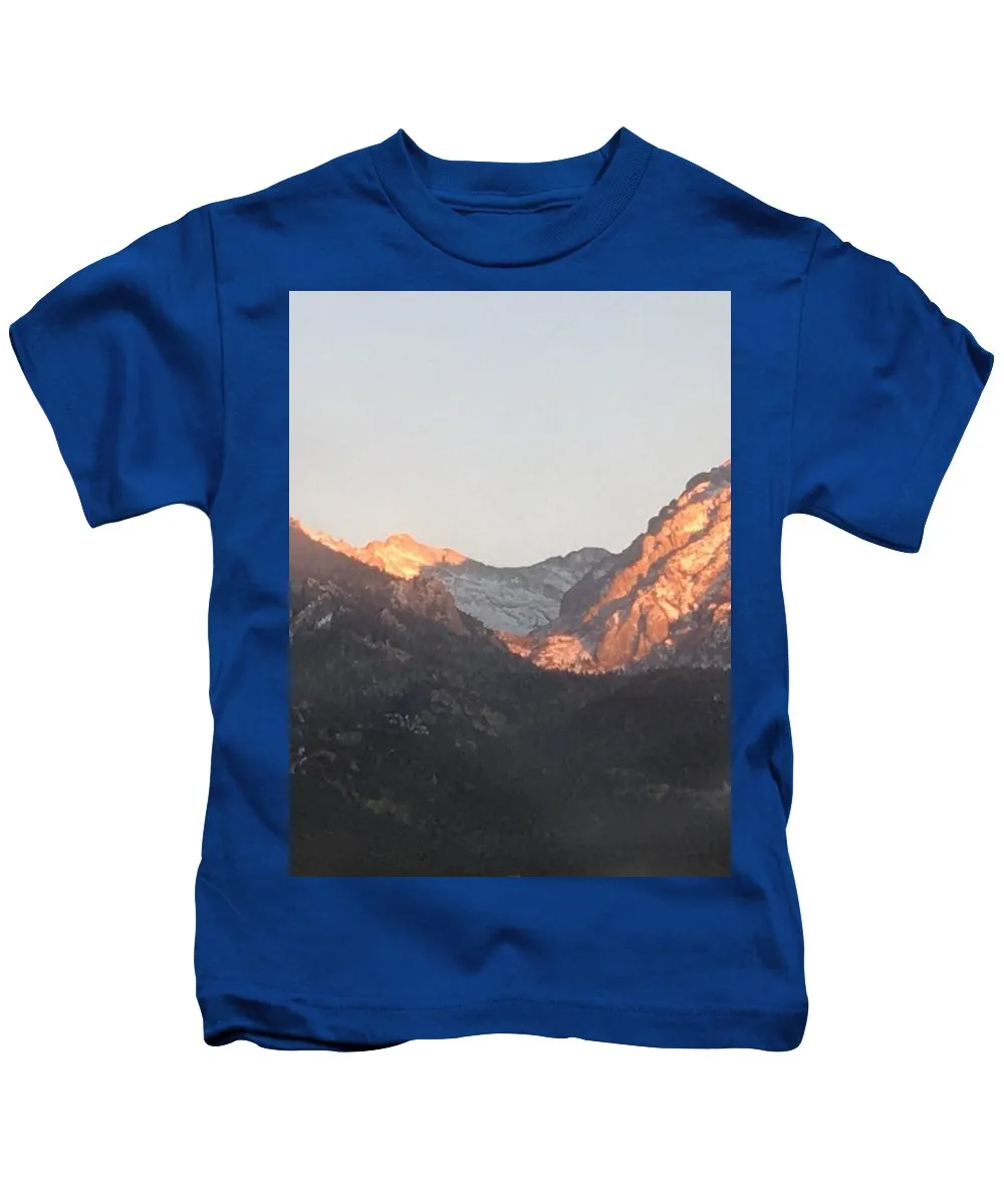 Winter Magic Hour Crestone - Kids T-Shirt