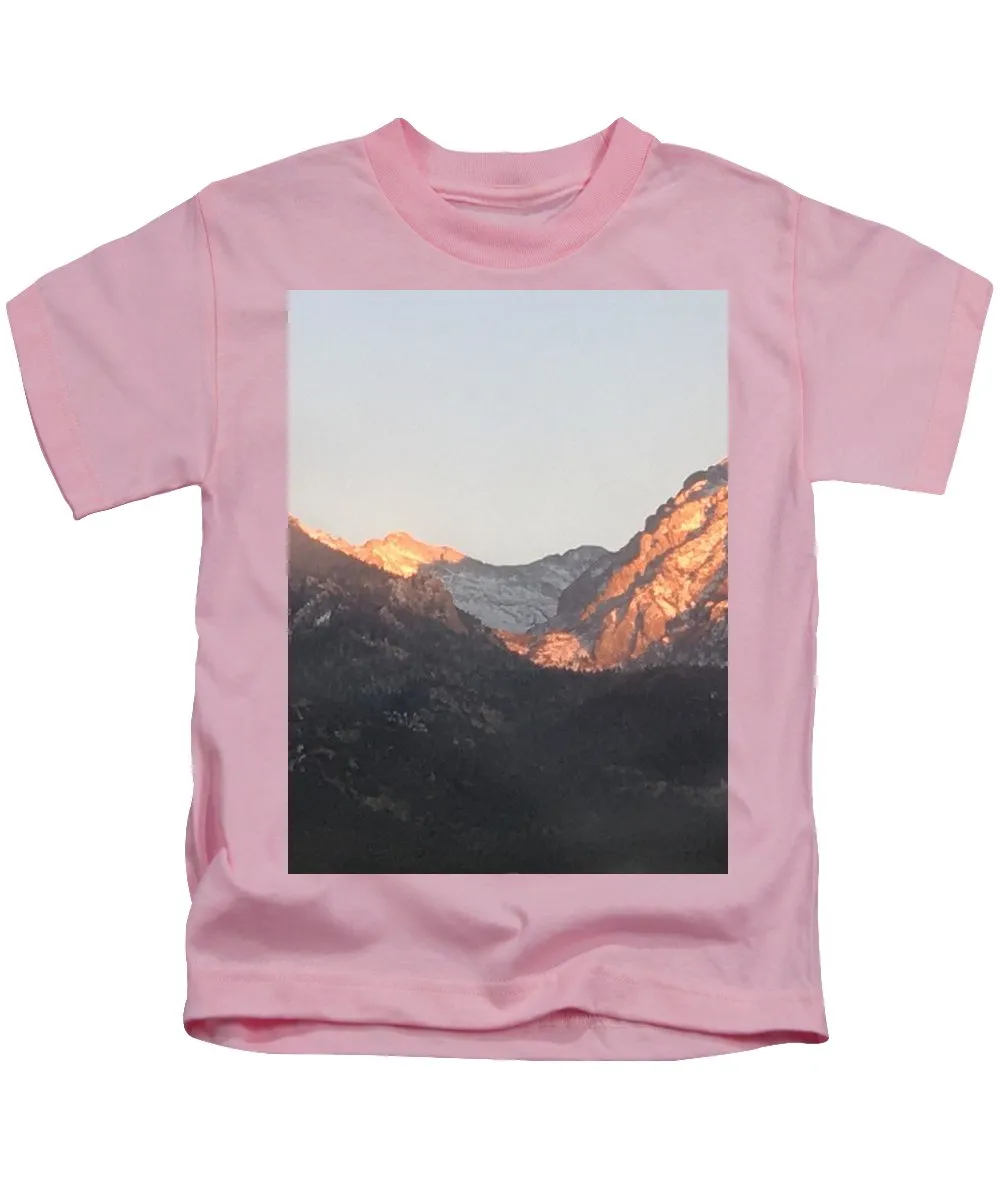 Winter Magic Hour Crestone - Kids T-Shirt